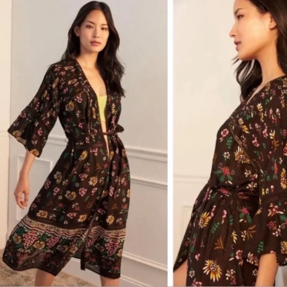 Anthropologie Pintucked Floral belted kimono/coverup